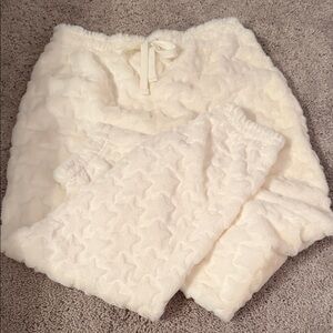 No Boundaries White Textured Pants